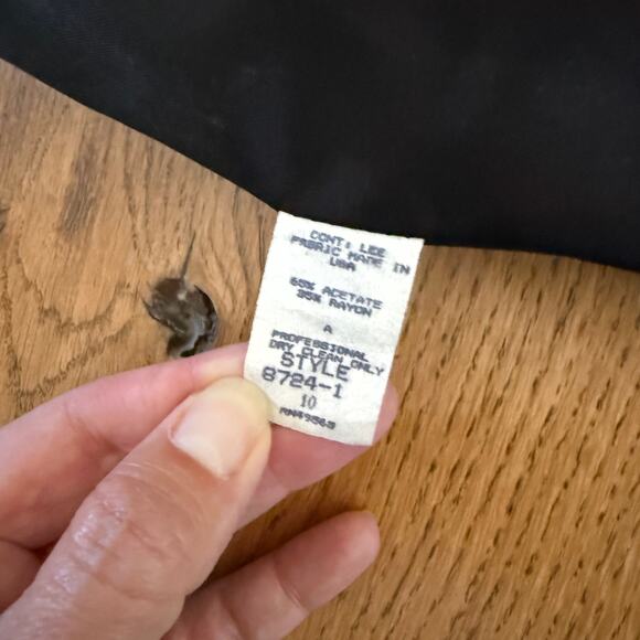 Vintage Victor Costa Black Velvet Cocktail Dress Saks Fifth Avenue Size 10 - Picture 4 of 9